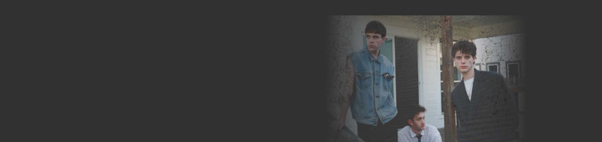background image • Termine